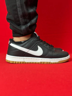 Nike dunk preto branco nacional s