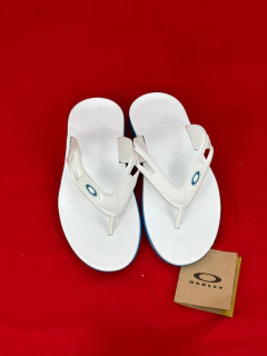 Chinelo oakley branco azul - WL Drop