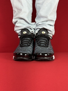 Nike tn plus cinza preto importado - comprar online