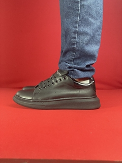 Alexander mcqueen todo preto brilhante nacional premium - comprar online