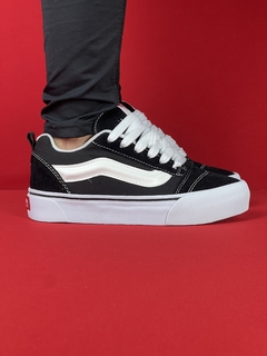 Vans Knu Preto e branco alto Nacional S