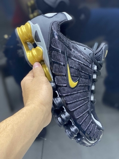 Nike 12 Molas na internet