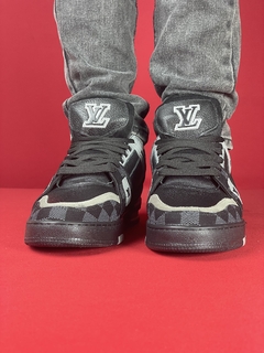 Louis vuitton trainer preto xadrez importado na internet