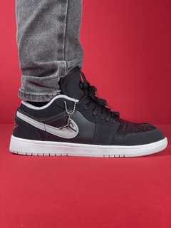 Nike dunk Jordan low 1 preto, cinza sola branco - comprar online
