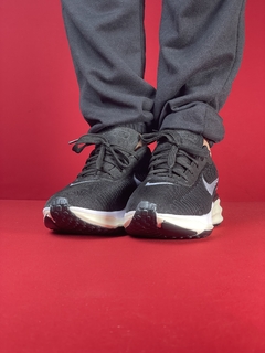 Nike ZoomX preto sola branco nacional na internet