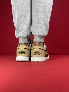 Air Jordan 1 Low beje preto Nacional na internet