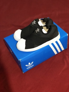 Adidas Slip On na internet