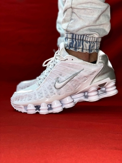 Nike 12 Molas Importado Branco Refletível na internet