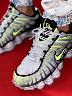 Nike 12 Molas Importado Cinza Verde Refletivel - comprar online