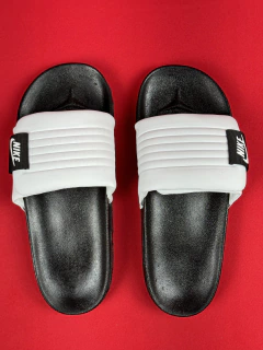 nike chinelo slide branco e preto nacional premium - comprar online