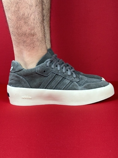 Adidas cinza camurça nacional premium