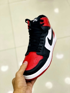 Nike Air Jordan 1 na internet