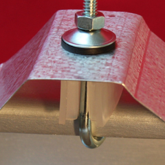 Imagen de SEPARADOR PLASTICO CHAPA Trapezoidal X 100