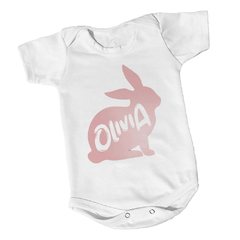 roupinha-bebe-de-pascoa-com-nome-coelho-rosa