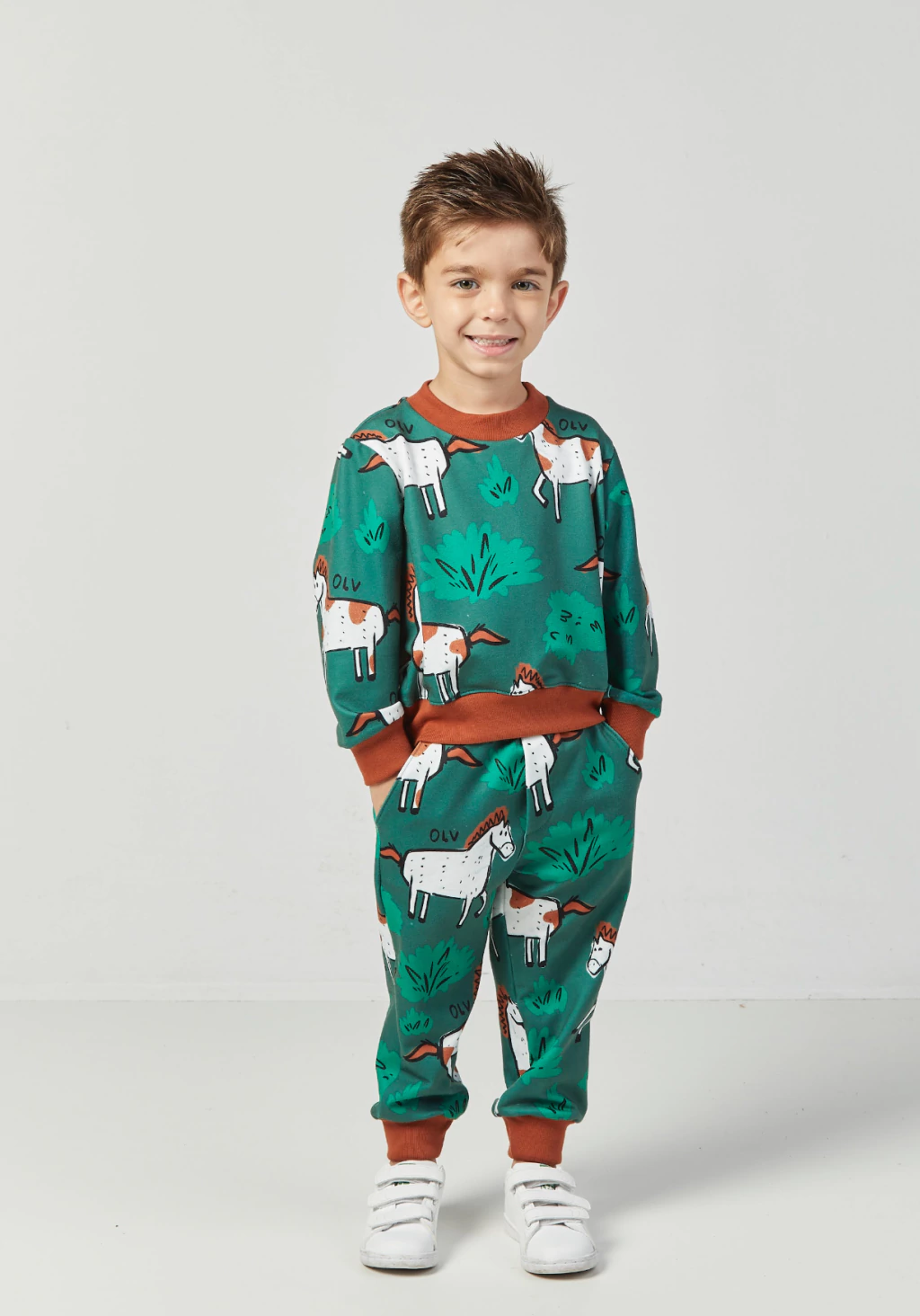 CONJUNTO BLUSA E CALÇA MOLETOM FAZENDINHA OLIVER
