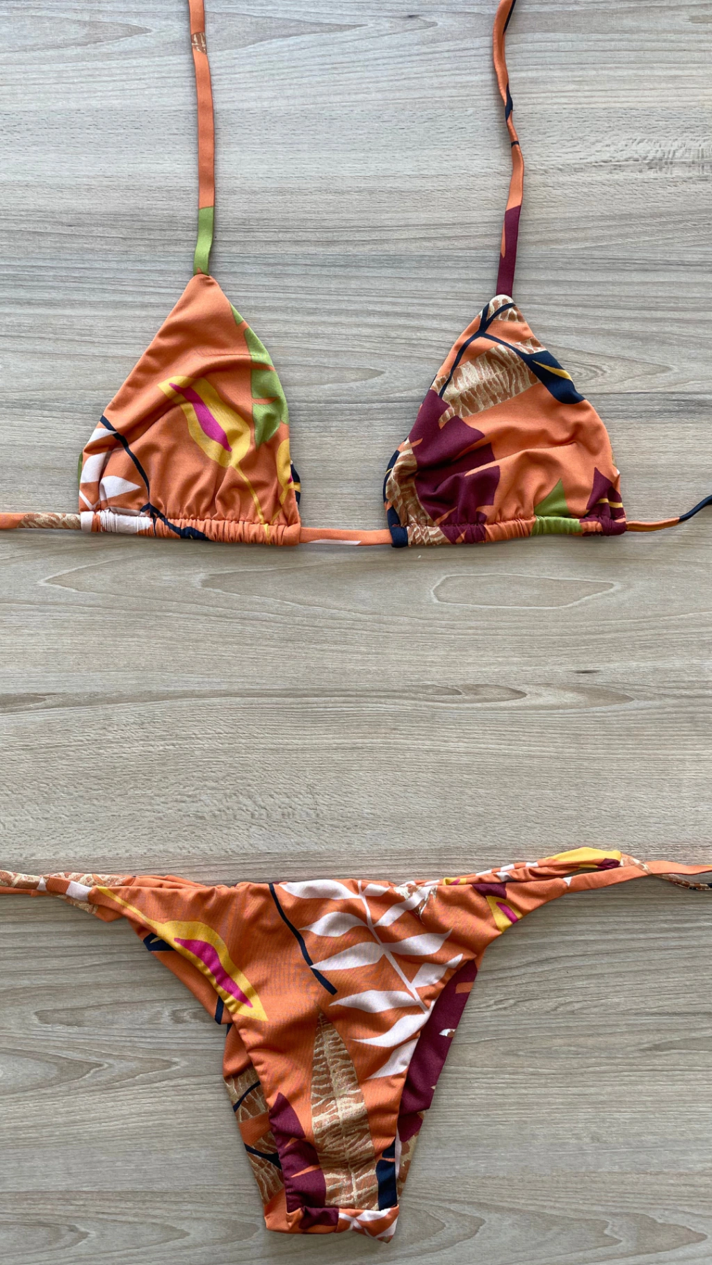 CALCINHA ASTÚRIAS FOLHAS