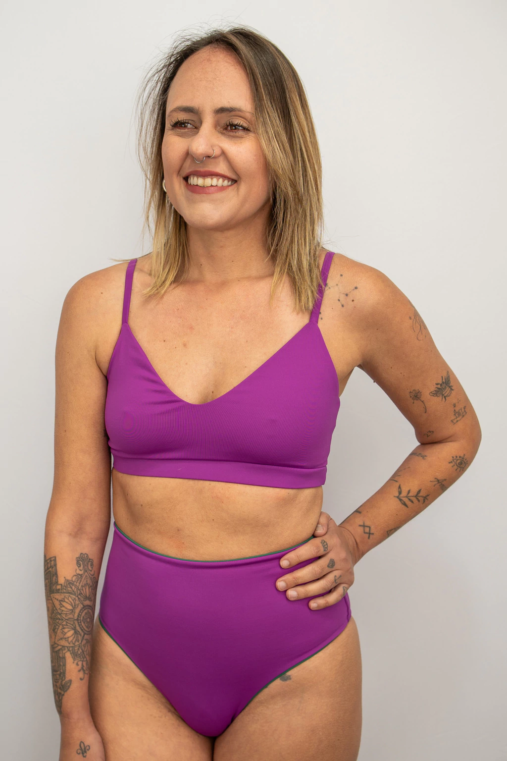 HOT PANTS ILHA BELA DUPLA FACE - VERDE/ROXO