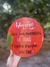 Bem vindo, sorria! 25cm / pinus - Flores do sol