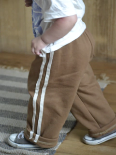 Imagen de KIDS: Pantalón Chocolate Retro