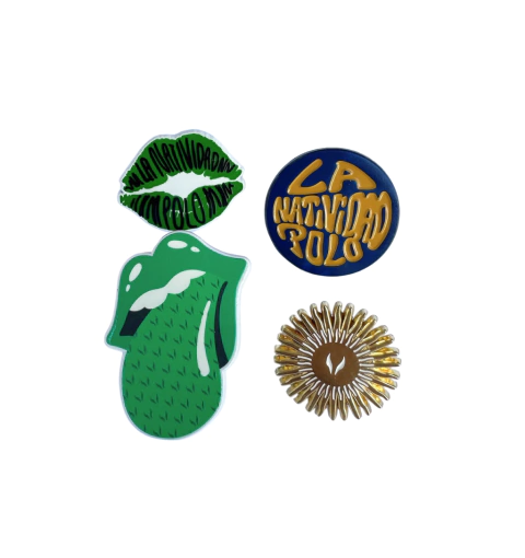 Packs de Pins Metálicos La Natividad en internet