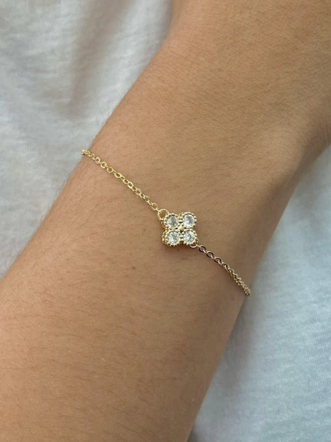 PULSEIRA TREVO BANHO OURO