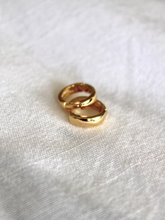 ARGOLINHAS LISAS PP BANHO OURO (0,7cm) na internet