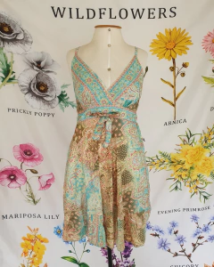 Vestido Feminino Curto Estilo Boho Floral com Alcinha