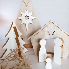 Pesebre madera casita