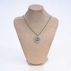 Conjunto medalla bordada simple