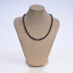 Collar con piedras grueso
