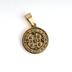 Dije acero San Benito dorado 16 mm
