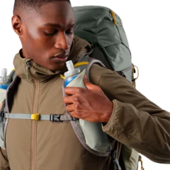 MOCHILA AEROTREK 40L CINZA E AMARELO C24668 SALOMON na internet