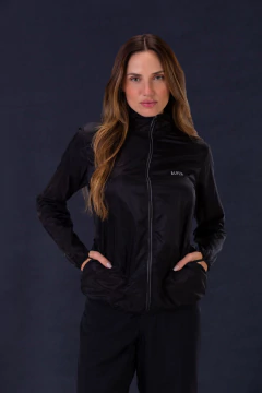 JAQUETA FEMININA CORTA VENTO ULTRALIGHT PRO PRETO 2075018107PR01 ALPEN - loja online