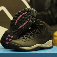 Imagem do BOTA FEMININA IMPERMEÁVEL WATERPROF NEWTON RIDGE PLUS MARROM BL3783-231 COLUMBIA