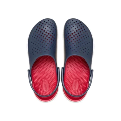 SANDÁLIA UNISSEX LITERIDE INMOTION CLOG AZUL NAVY 209964410 CROCS - Terratop Aventura