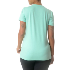 CAMISETA FEMININA MANGA CURTA MALHA CSC BASIC LOGO VERDE CLARO 321033305 COLUMBIA - comprar online