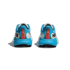 Imagem do TÊNIS FEMININO ARAHI 7 BRANCO E AZUL 1147851BSW HOKA