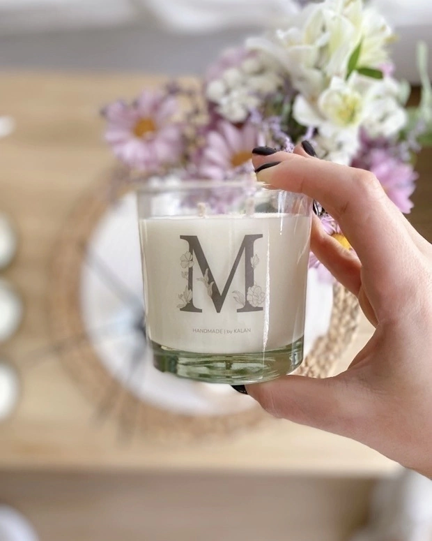 VELA THE FLORAL INITIAL