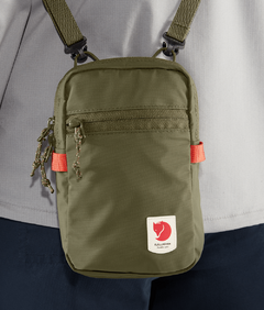 Bolsa Fjallraven Transversal High Coast Pocket Clay - RWA Store - Moda Streetwear