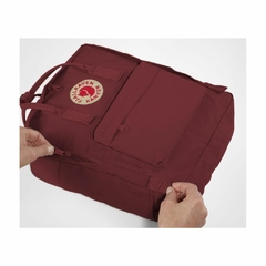 Mochila FJÄLLRÄVEN Kånken Clássica OX Red - comprar online