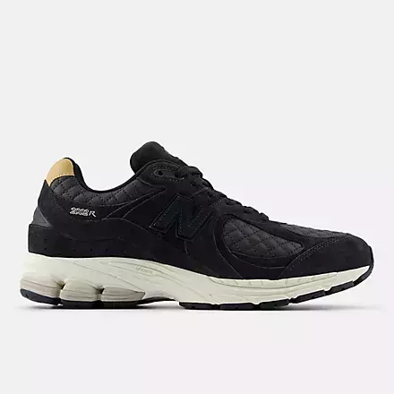 Tênis New Balance 2002R Preto/Bege