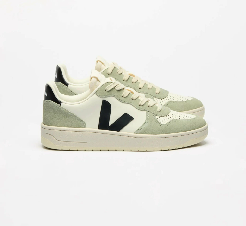 Tênis Veja V-10 Leather Pure Black Clay