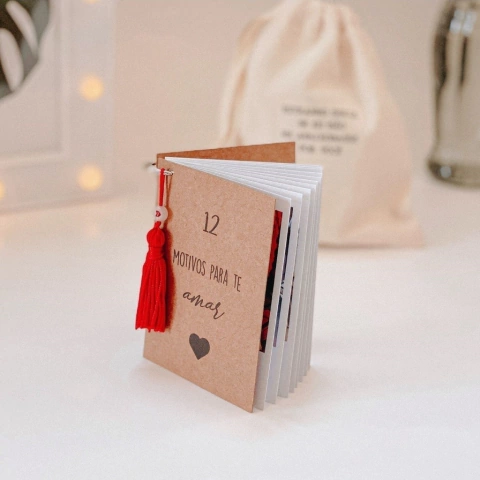 Mini álbum 12 motivos para te amar - comprar online