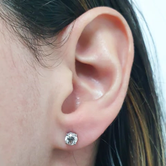 Brinco Ouro 18k Ponto de Luz Safiras Brancas 4,5mm - loja online