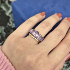 Anel Prata 925 Meia Aliança Degradê Ametistas Lavanda - Boreale Joias