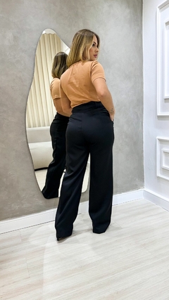 Calça Feminina Alfaiatária Social Pantalona - Diozzi | Moda Feminina, Sapatos e Acessórios.