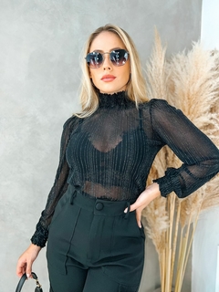 Calça Feminina Cargo Alfaiatária Pantalona Wide Leg na internet