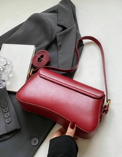 Bolsa Feminina Tranversal Baguete Minimalista Elegante - comprar online