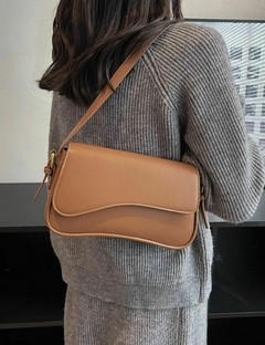 Bolsa Feminina Tranversal Baguete Minimalista Elegante na internet