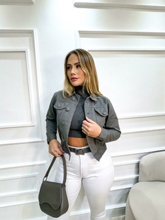 Jaqueta Jeans Feminina Botões Encapados na internet